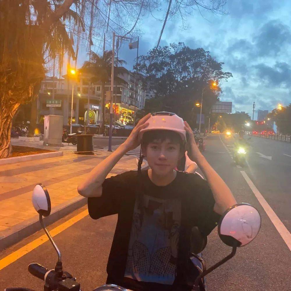 男生头像男生绿茶语录了解一下哟