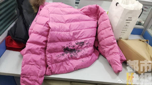 西安泼墨男被抓后交代:被他人谩骂产生报复心理