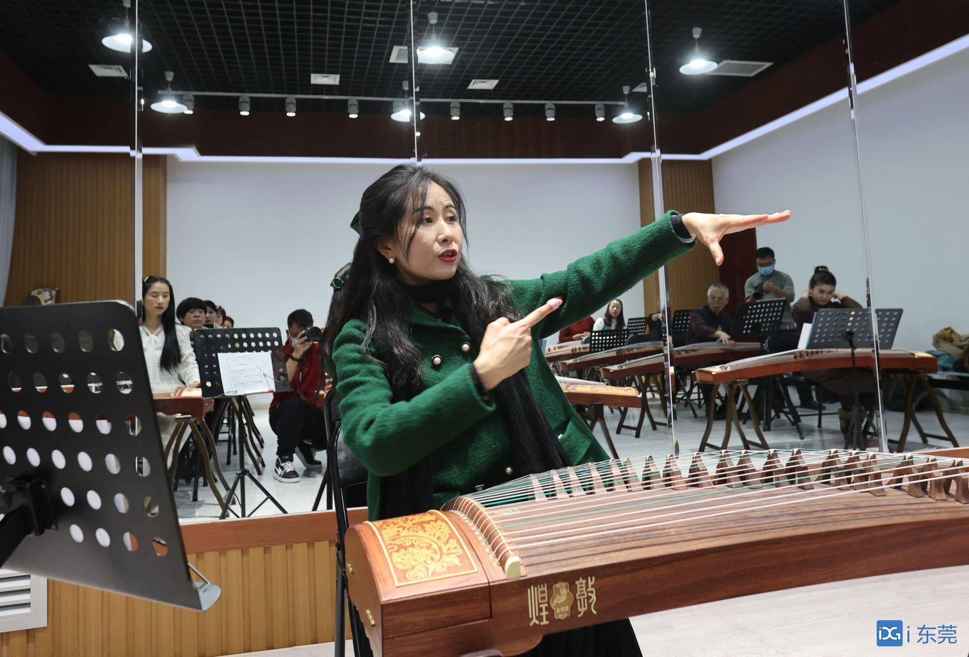 缘疆⑥叶美英希望为新疆培训百名优秀古筝老师