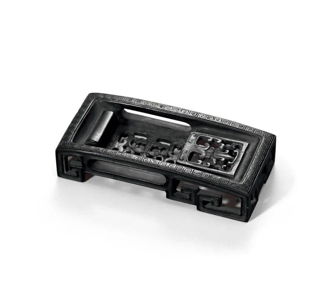 lot89清乾隆68紫檀雕「福山寿海」纹墨床h: 2cm l: 8.