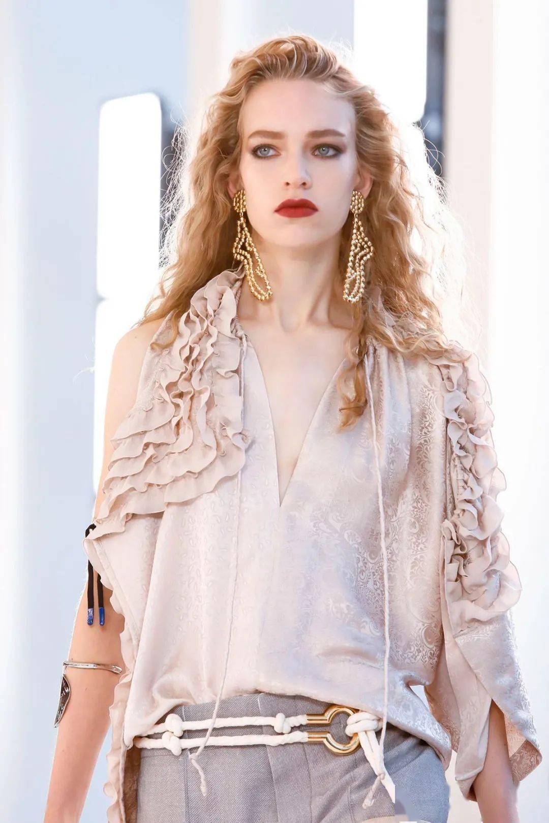 chloé丨法式精致浪漫穿衣指南