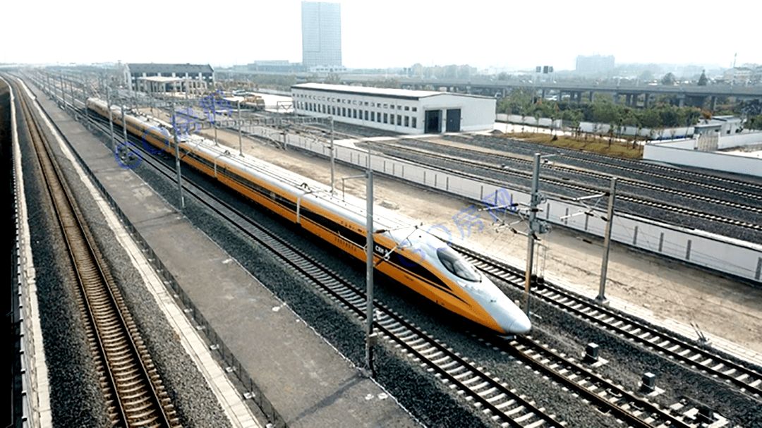 加上年底即将通车的盐通高铁,更是助推大丰与上海的深度融合,区域价值