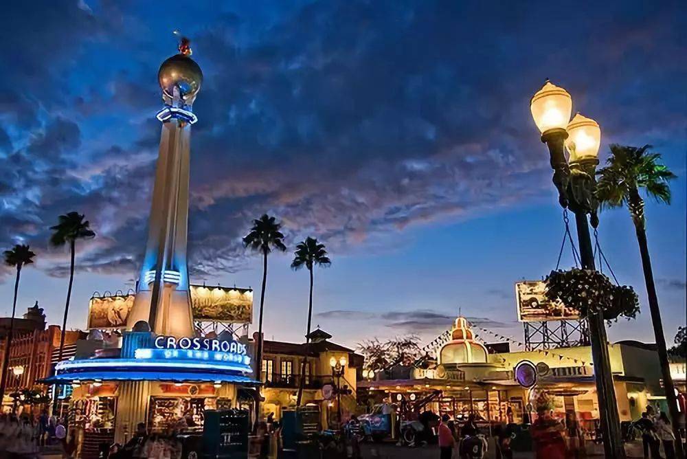 好莱坞星光大道豪华公寓开发股权投资长期租约锁定