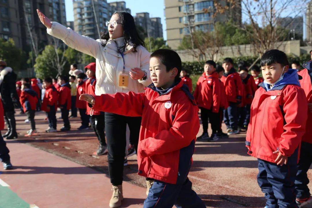 丁荷小学惠园校区图片