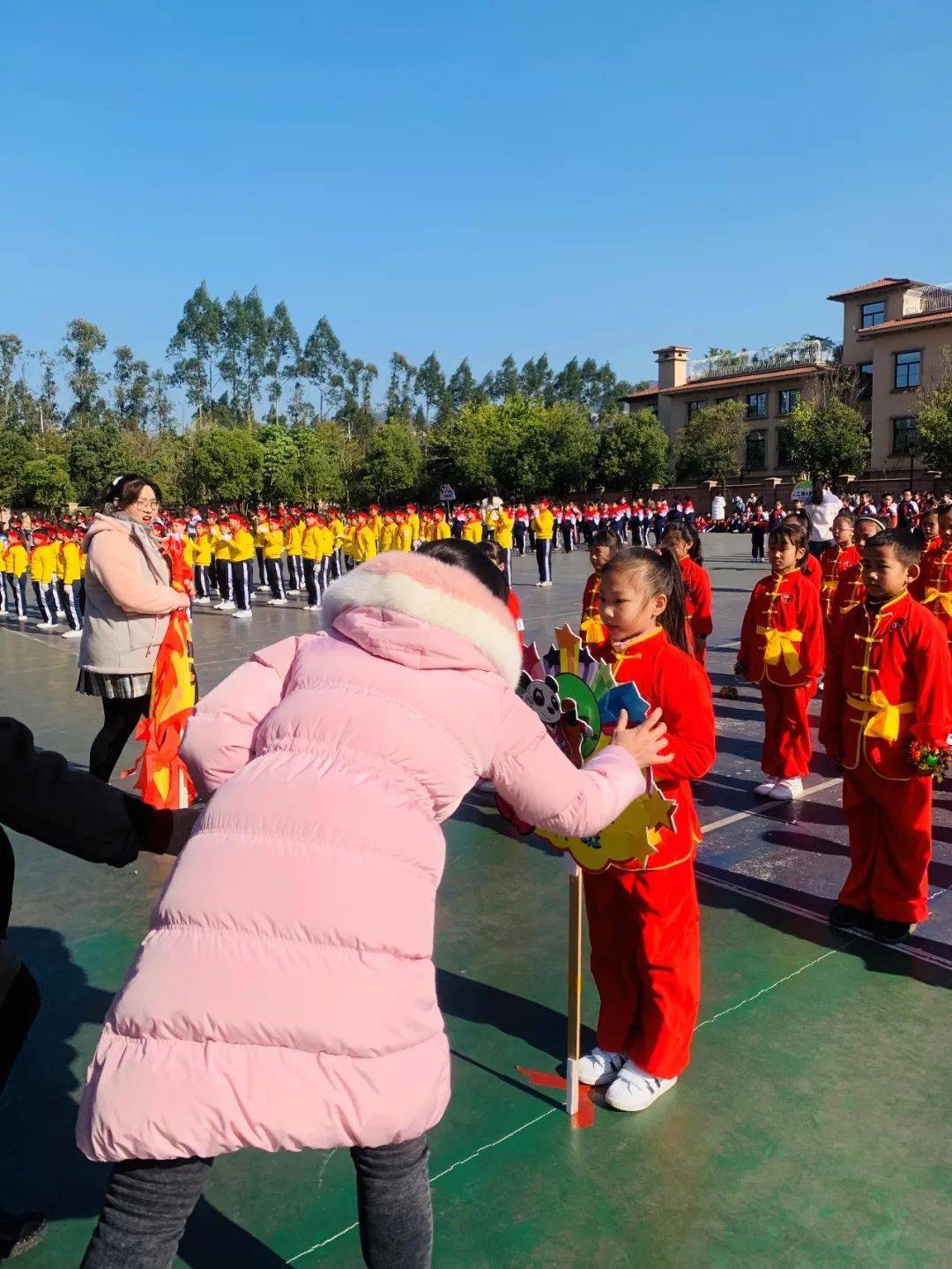 把戏
武术操小门生
武术操（小门生
武术操分解视频教程）《武术小开门》