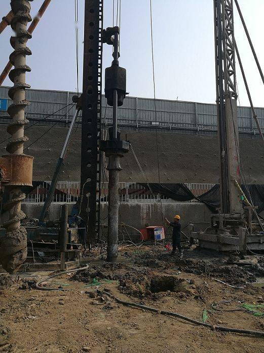 螺旋高喷扩翼扩底劲性复合桩