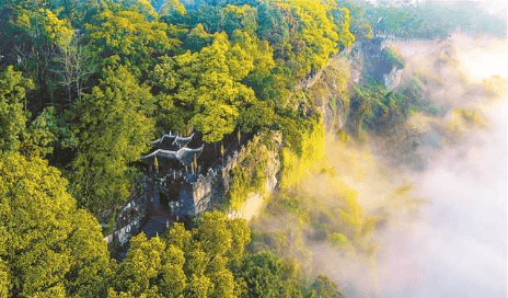 打卡巴渝美景合川有座山山上有个城