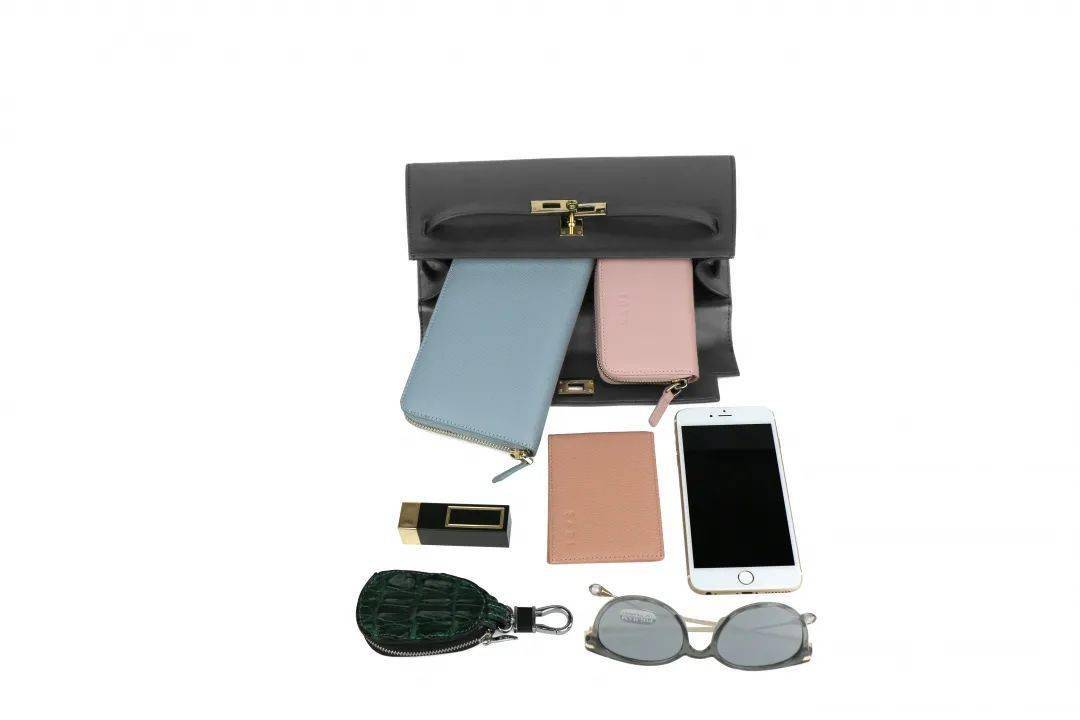 sadi萨迪轻时尚不管别人怎么说我只做女王范冰冰