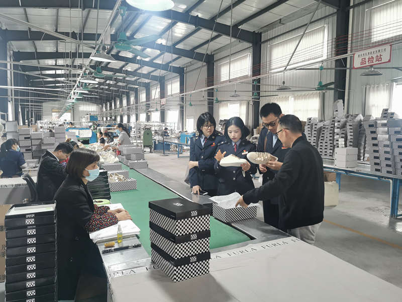 关注丨重庆税务:精准落实出口退税提率政策 助推外贸形势积极向好