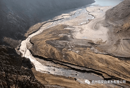 下降速度較快作為城區供水水源的裡畈水庫及水濤莊水庫我區已連續近 5