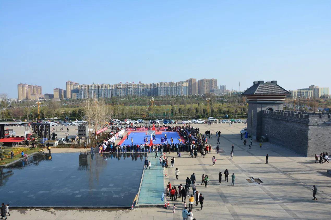 "篮"不住的精彩-陆良县滇中健康城首届健康杯篮球赛圆满闭幕