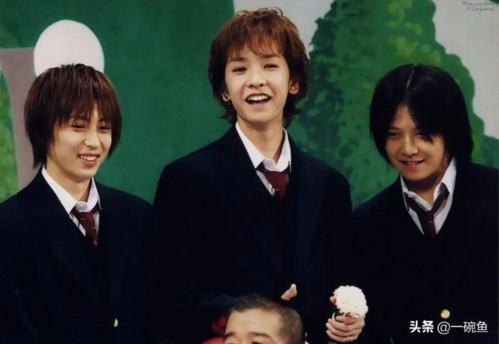 日本娱乐圈最令人羡慕的爱情!互为初恋,结婚7年迎第3胎_winds