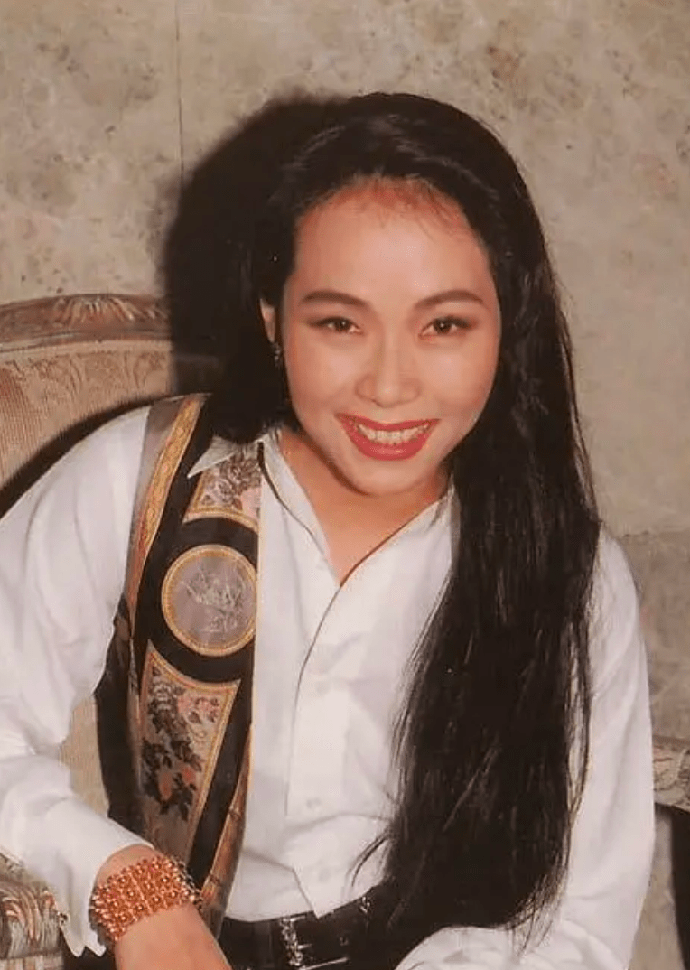 香港第一个双料影后:叶童之后,再无许仙_陈国熹