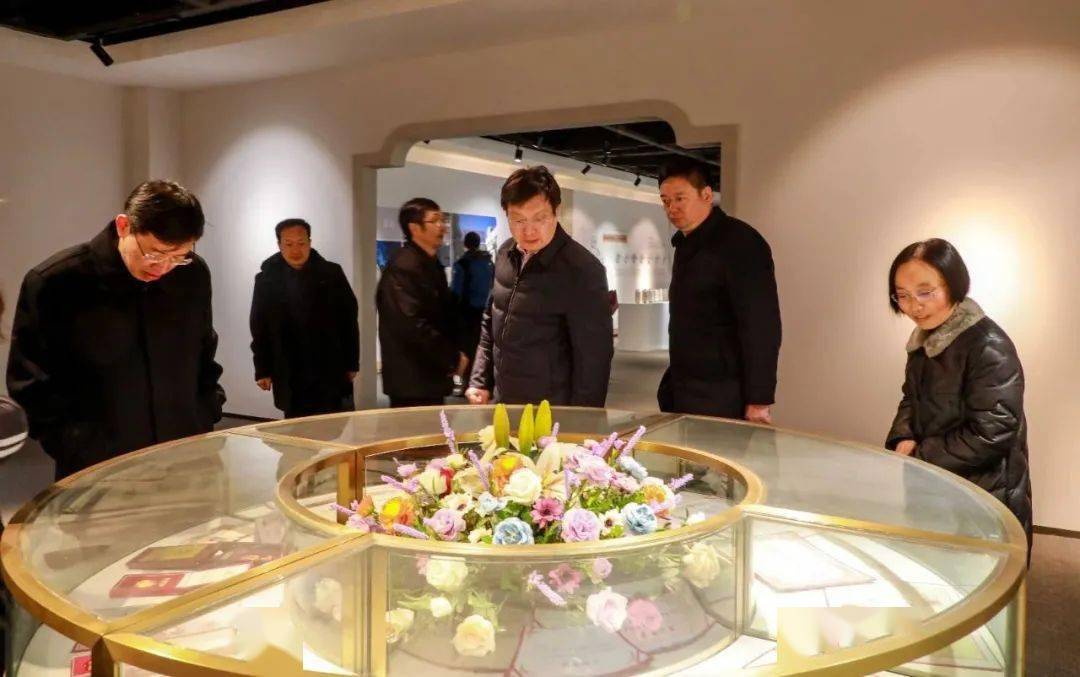 省市志办领导到富安调研《富安镇志》编纂情况_东台市