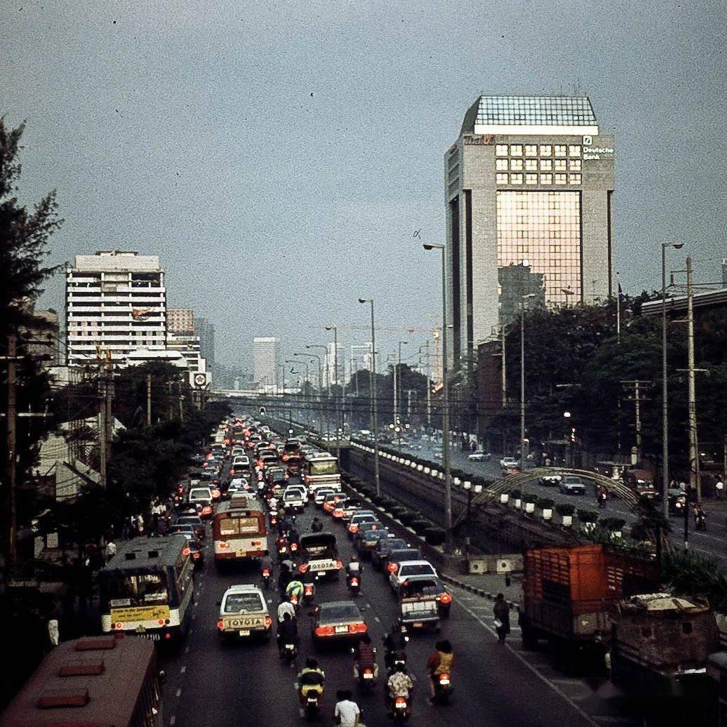 车轮上的故事1992年的一些街景