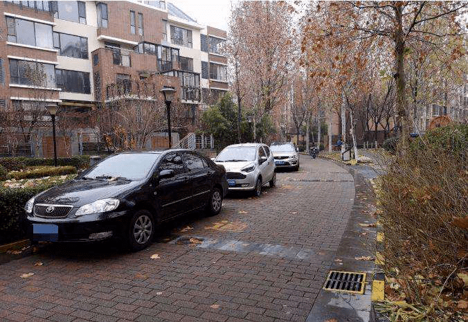 如何解违浅谈小区车辆违停现状