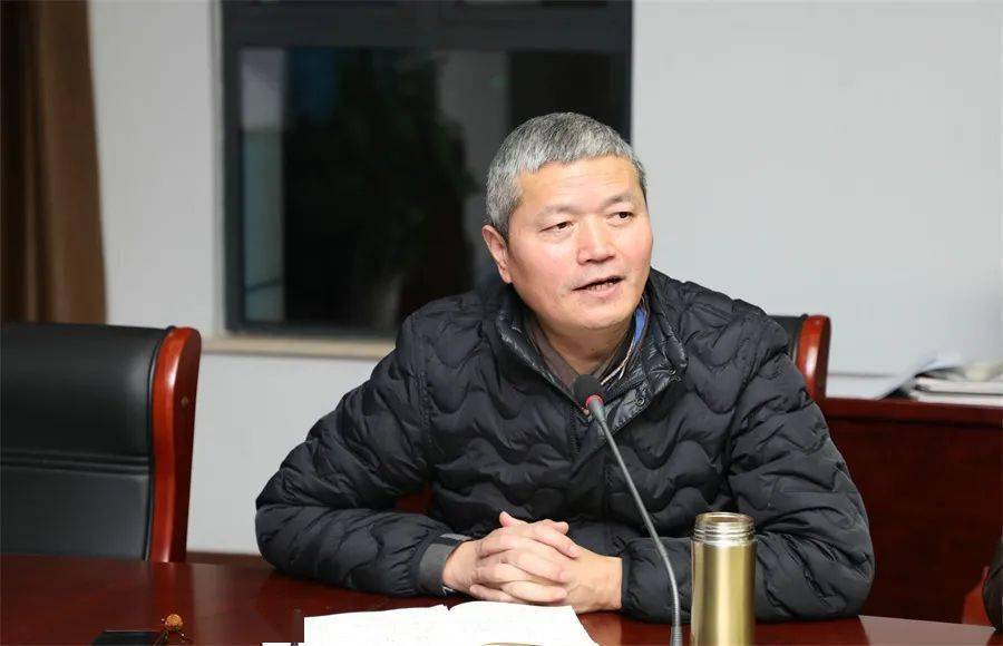 石湖嫩芽 破土成长——记石湖中学青年教师座谈会