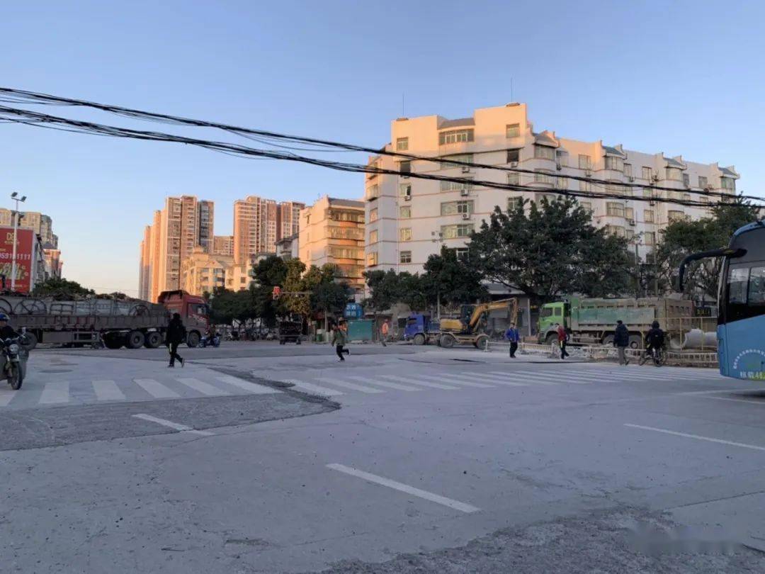 建设地点为福州市长乐区吴航街道爱心路(西关桥至朝阳路口)道路两侧