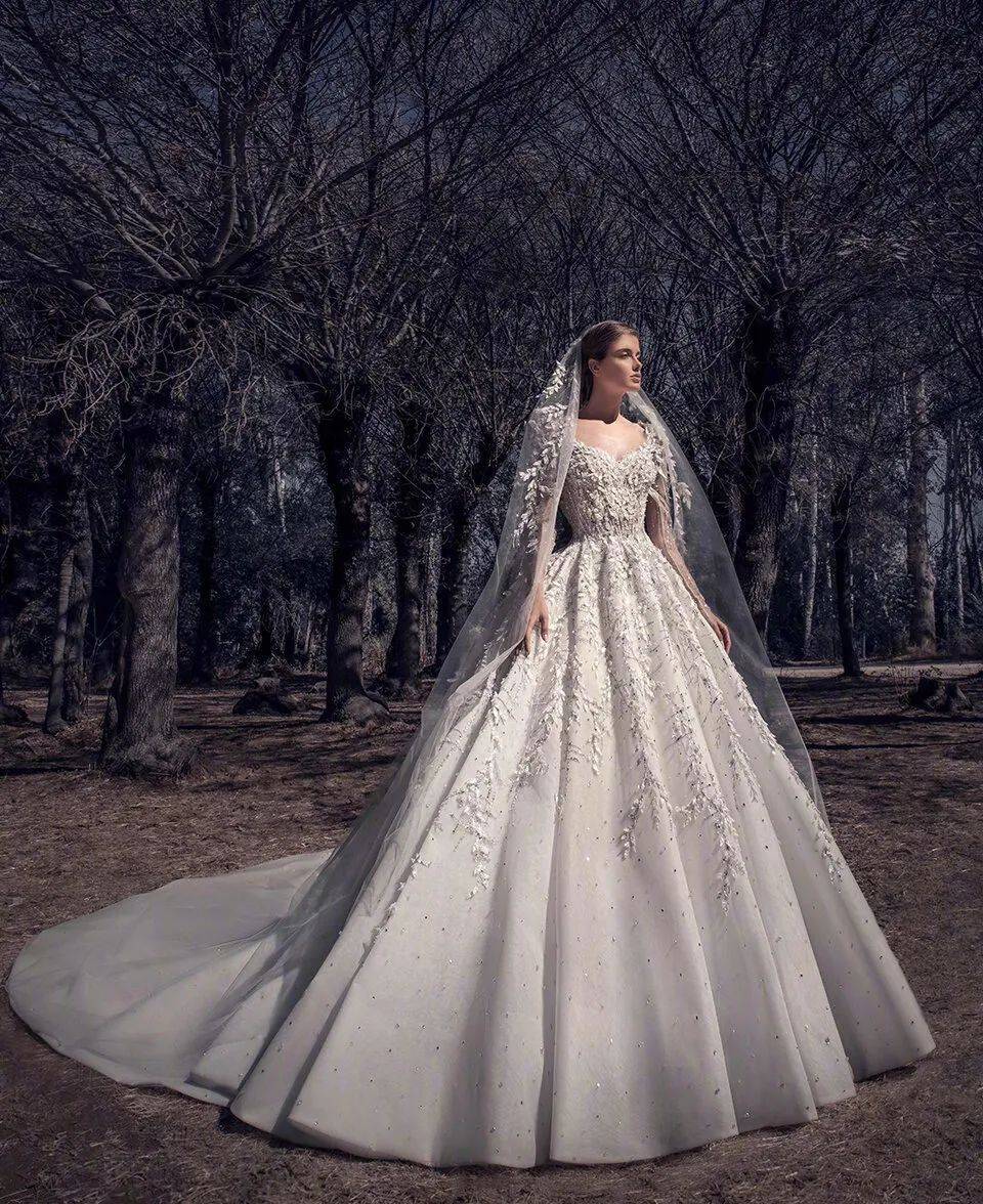 世界最美十大礼服婚纱图片