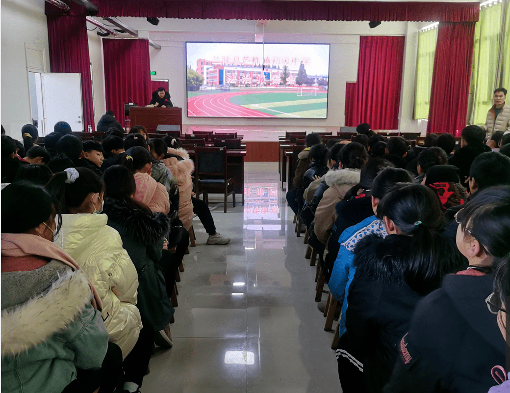 芦柞镇初级中学图片