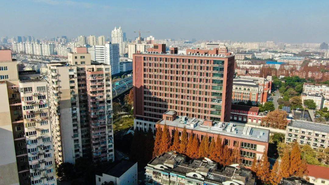 看新颜上海理工大学校园建设更新全面提速