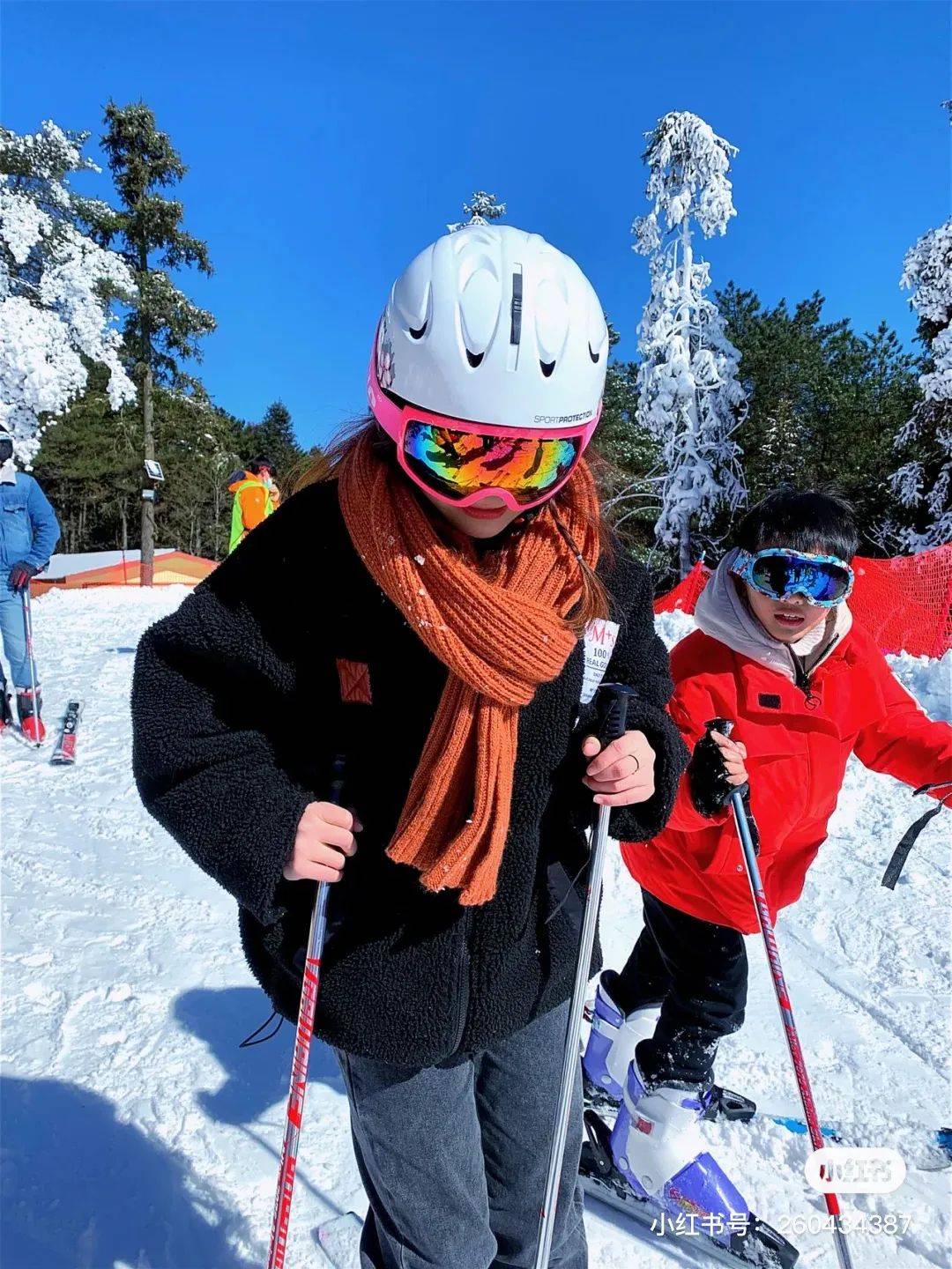 冰雪明月山,滑雪火出圈 来冬季打卡圣地放肆玩!_山顶