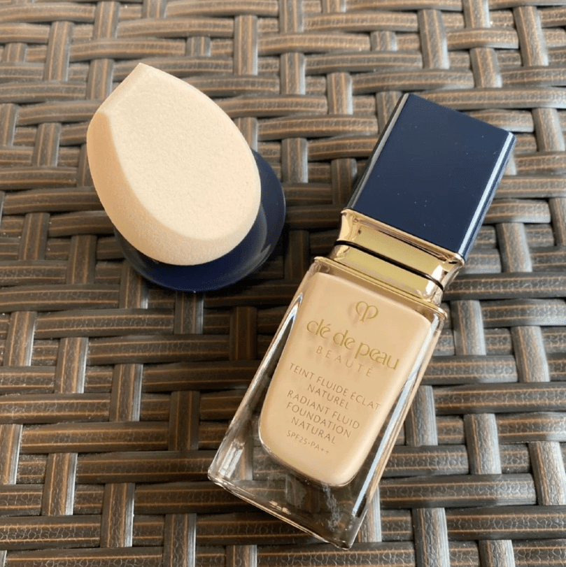 2021年cpb钻光粉底液再次升级这次连干皮妹子都可以get了哦