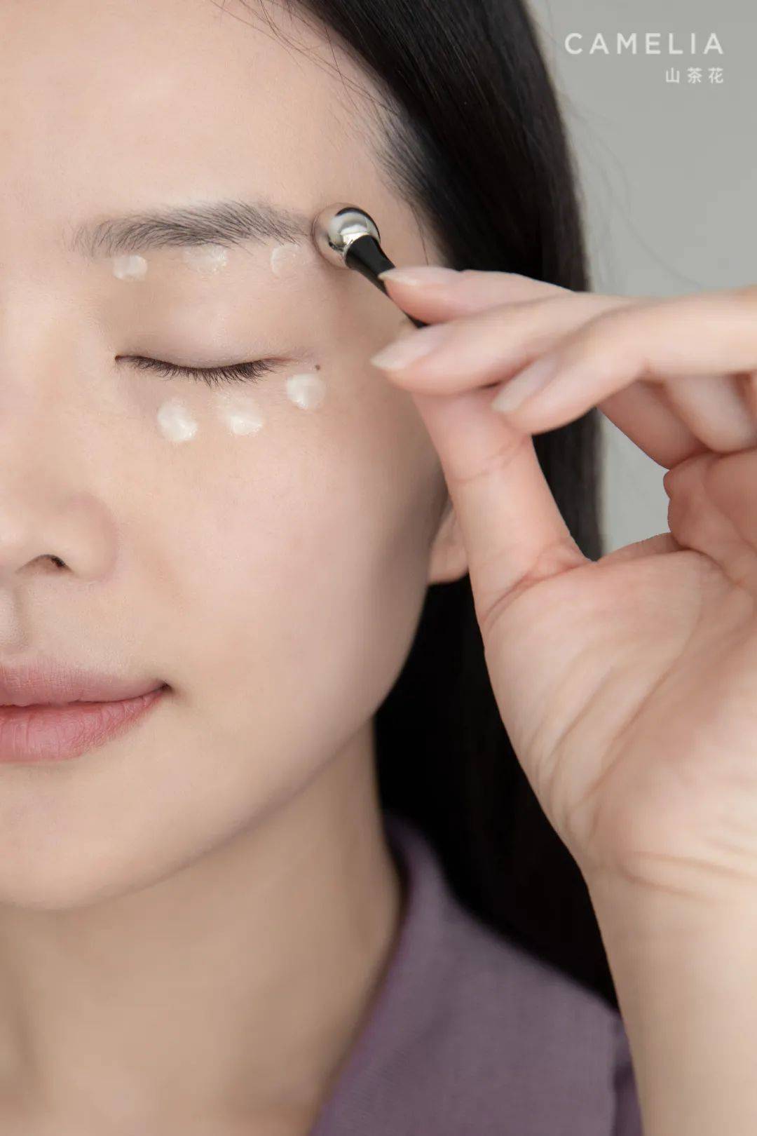 moxin眼睛里有光的女士真的特别迷人