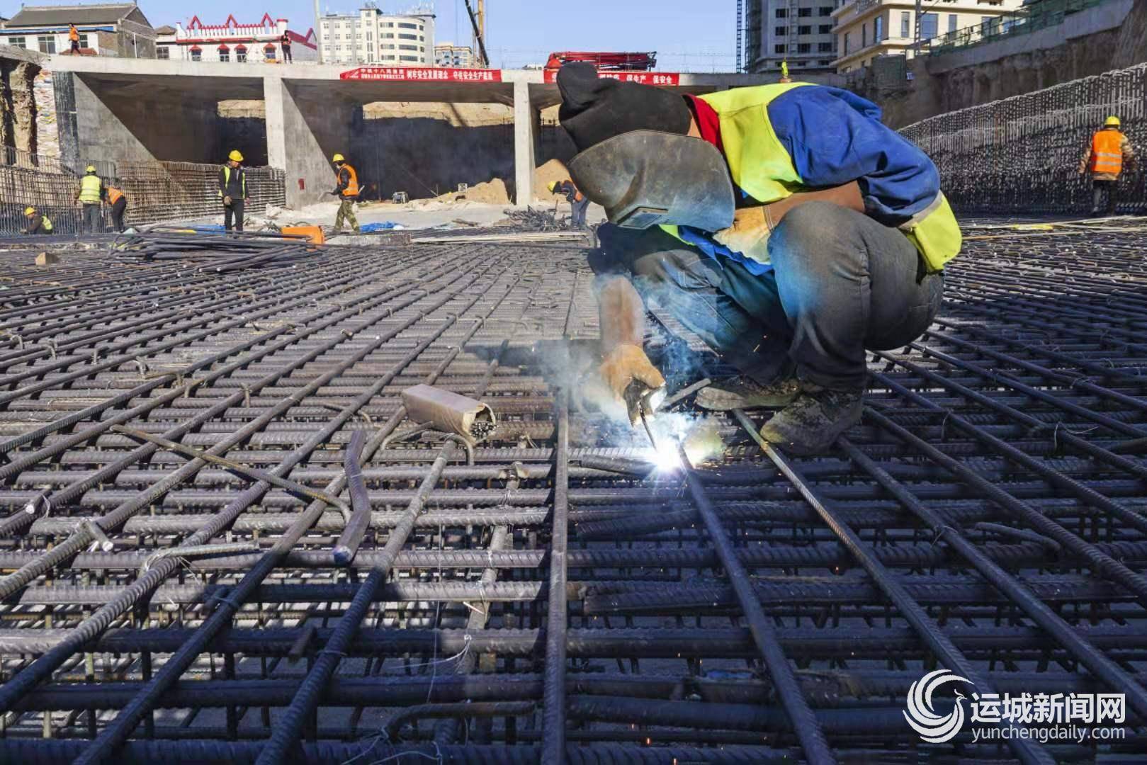 人民路下穿铁路立交桥已完成桥梁顶进作业