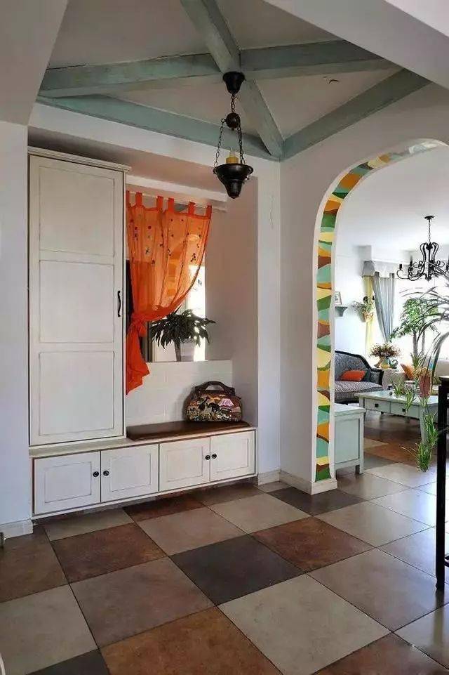 实用又好看的小户型玄关,让朋友一进门就夸你家好看!