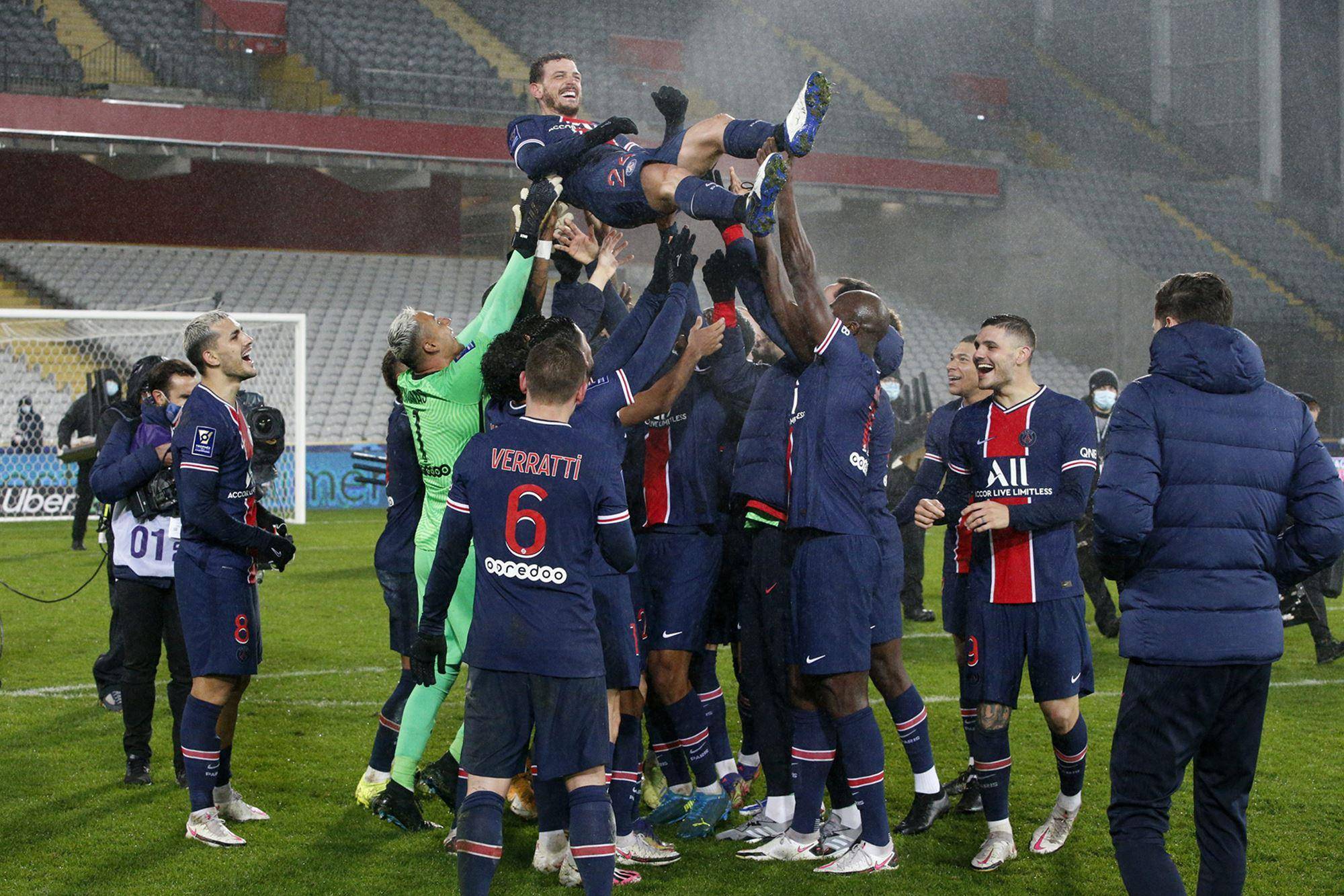 大巴黎21战胜马赛夺得2021年首冠