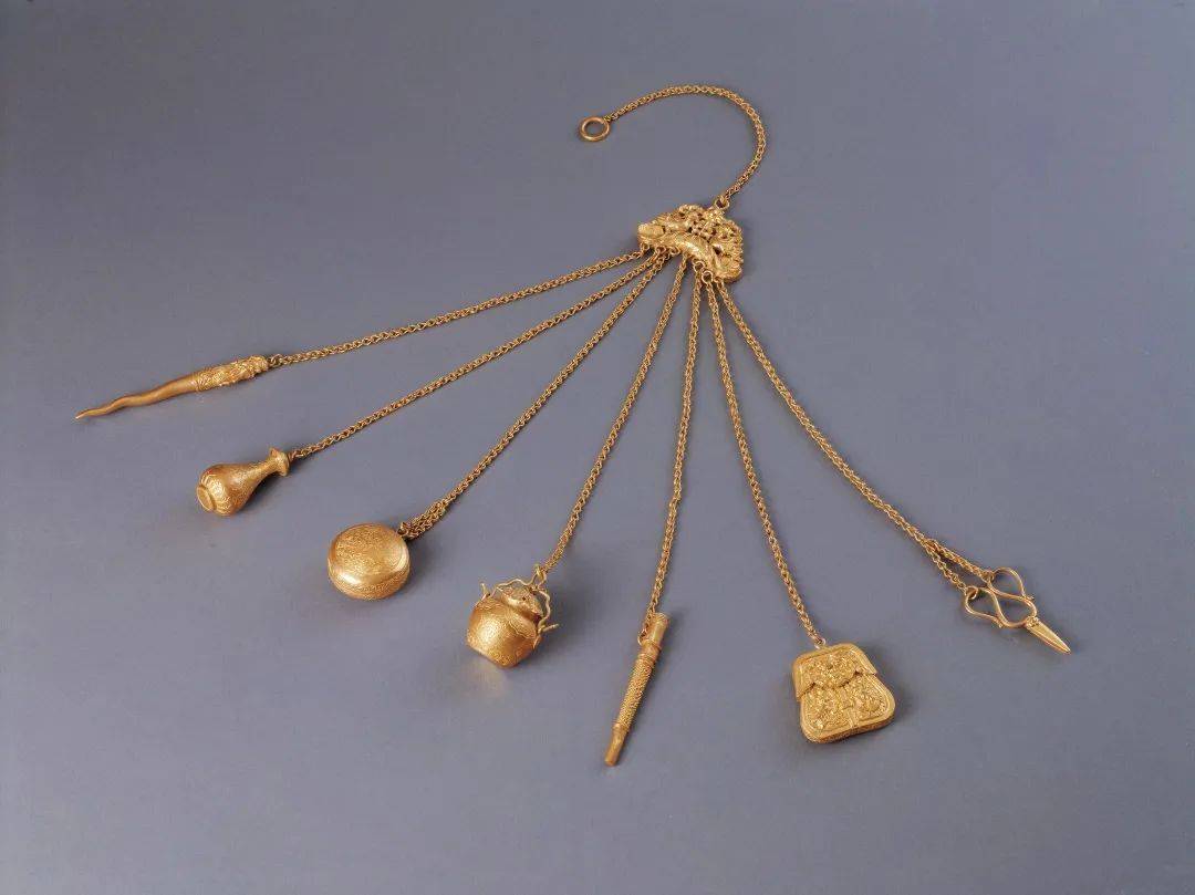 金耳扒牙签索南通博物院藏北京明万贵夫妇墓出土玎珰七事首都博物馆藏