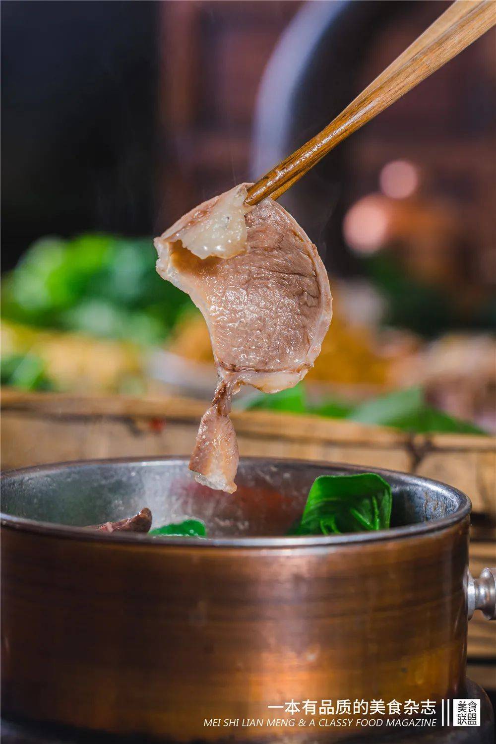 「一念间」牛头宴里,牛腱肉那是实打实的管够,而且品质让人感动,全都