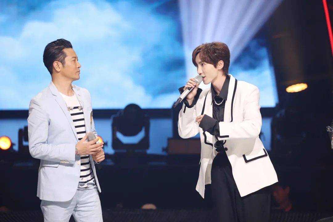 陶喆向胡彦斌发战书天赐的声音2首播返璞归真燃情开唱