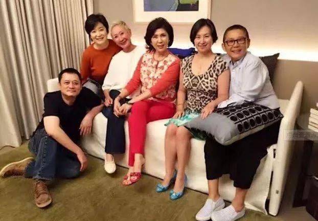 让章子怡汤唯挨骂的第一美指张叔平究竟有什么来头