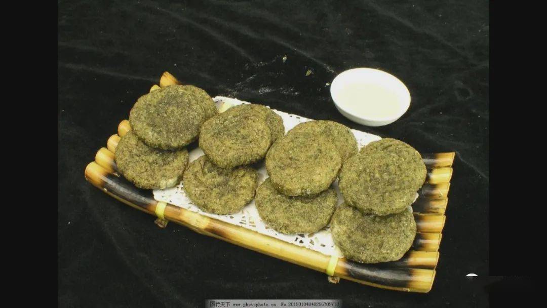 马关传统美食面蒿粑粑想吃吗