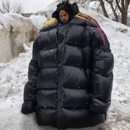 美丽不冻人你有一件这样的羽绒服吗睡前聊一会儿