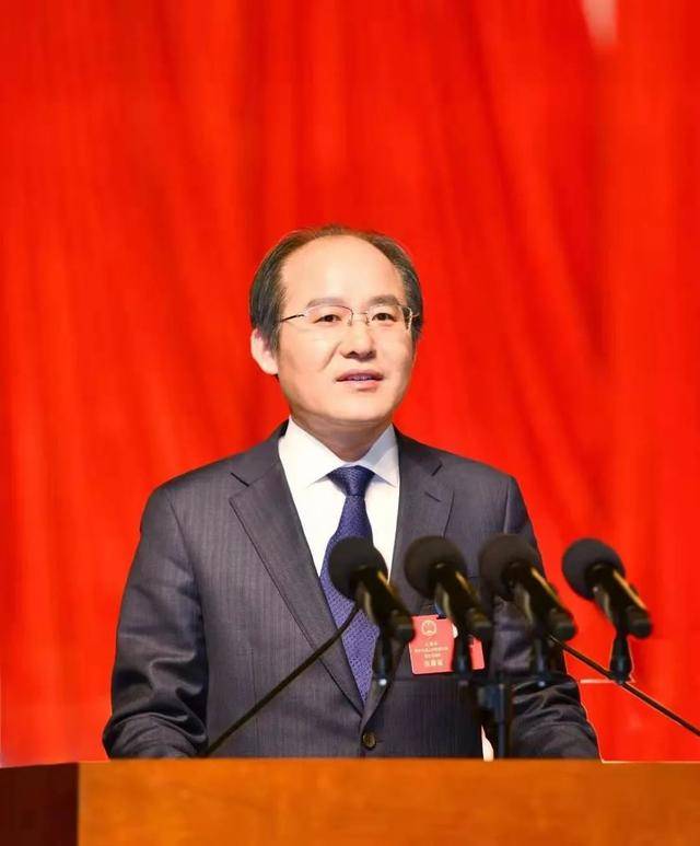 最新包鸣当选江阴市市长