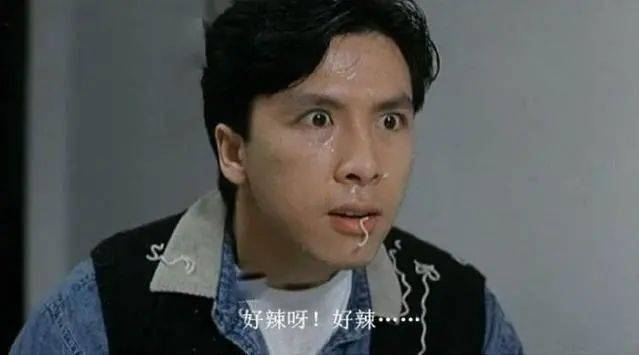 功夫美食:李小龙吃烧烤,洪金宝吃烤鸭,李连杰这个常人不敢吃!