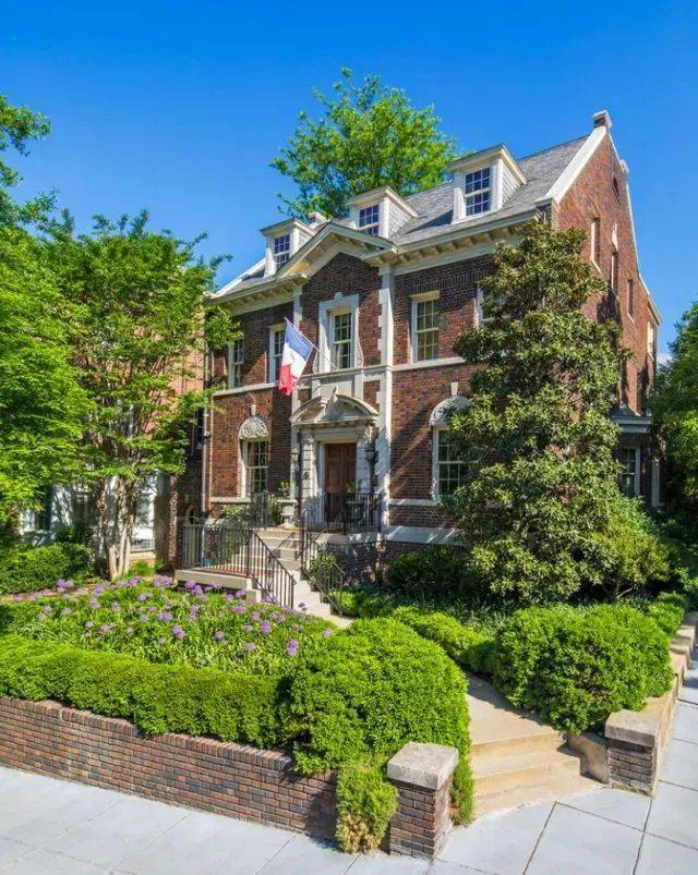 在法国造了个30平米的,东方静谧小花园.