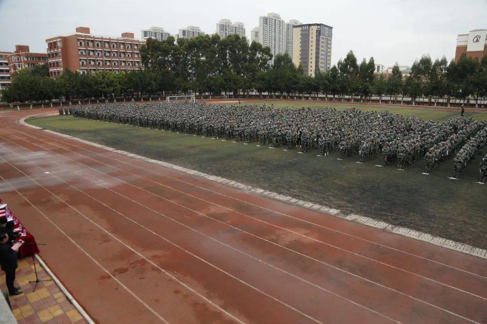 激昂青春,砥砺奋进 | 2020级新生军训来啦_洛江