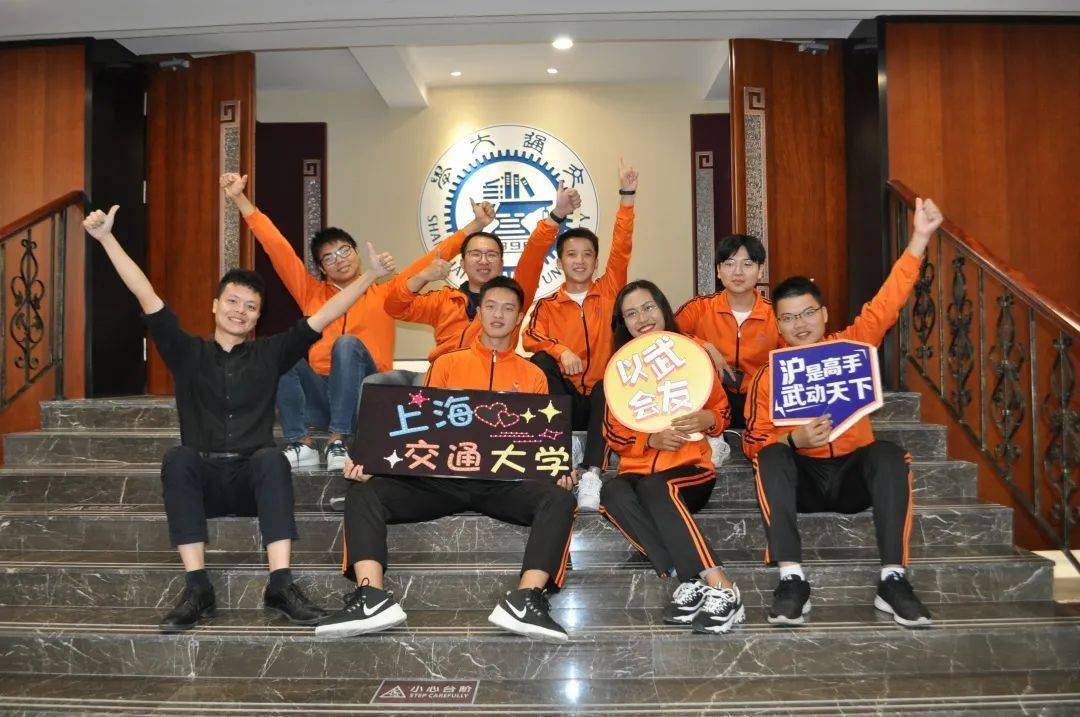 交大热血好男儿,书写无悔青春!_谭棋