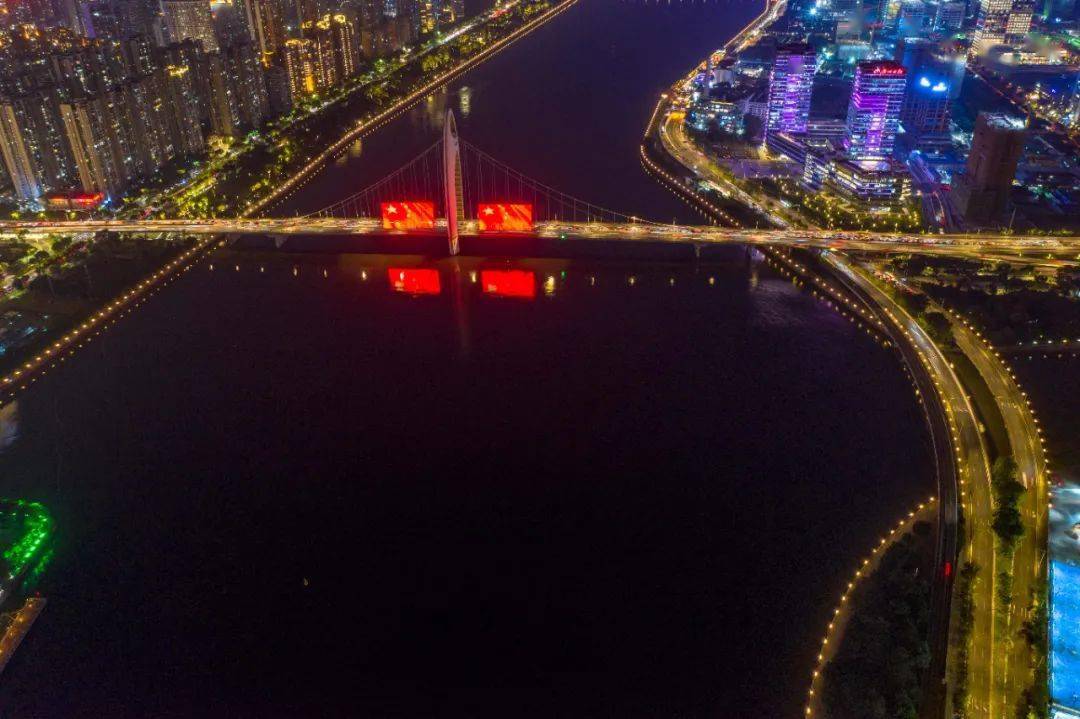 中国人口第一大城市_中国各大城市地标建筑(2)