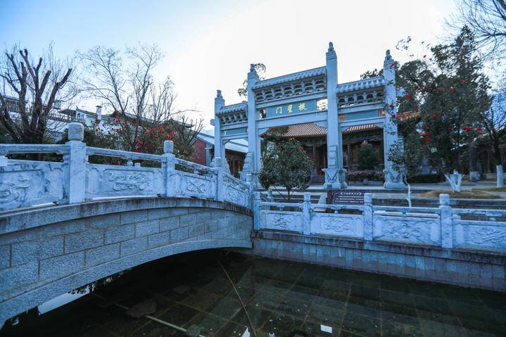 云南16州市经济总量_云南州市地图(3)