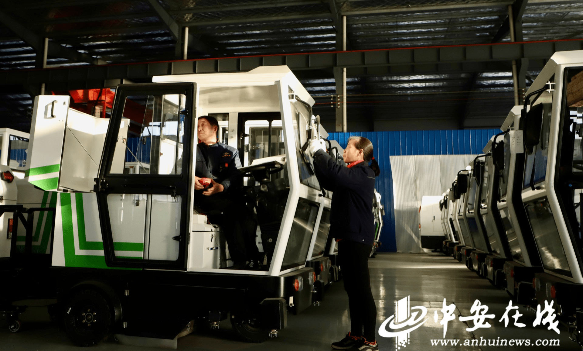 黄山工业gdp_黄山奇石图片