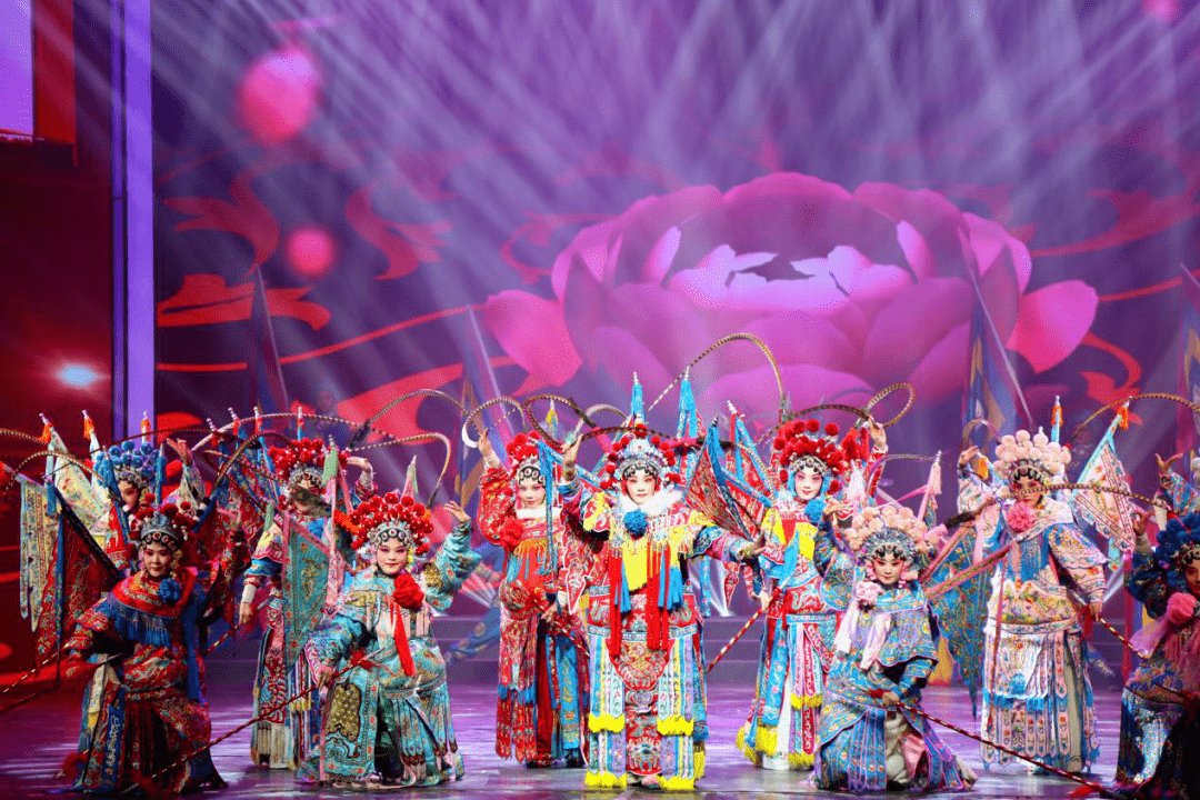 关注梨园报春年味浓2021湖南戏曲春晚精彩上演