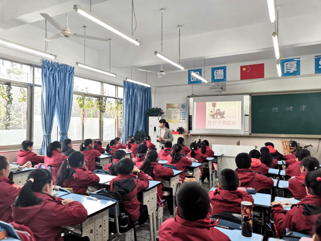 两江新区人和实验学校和润心育人人精彩