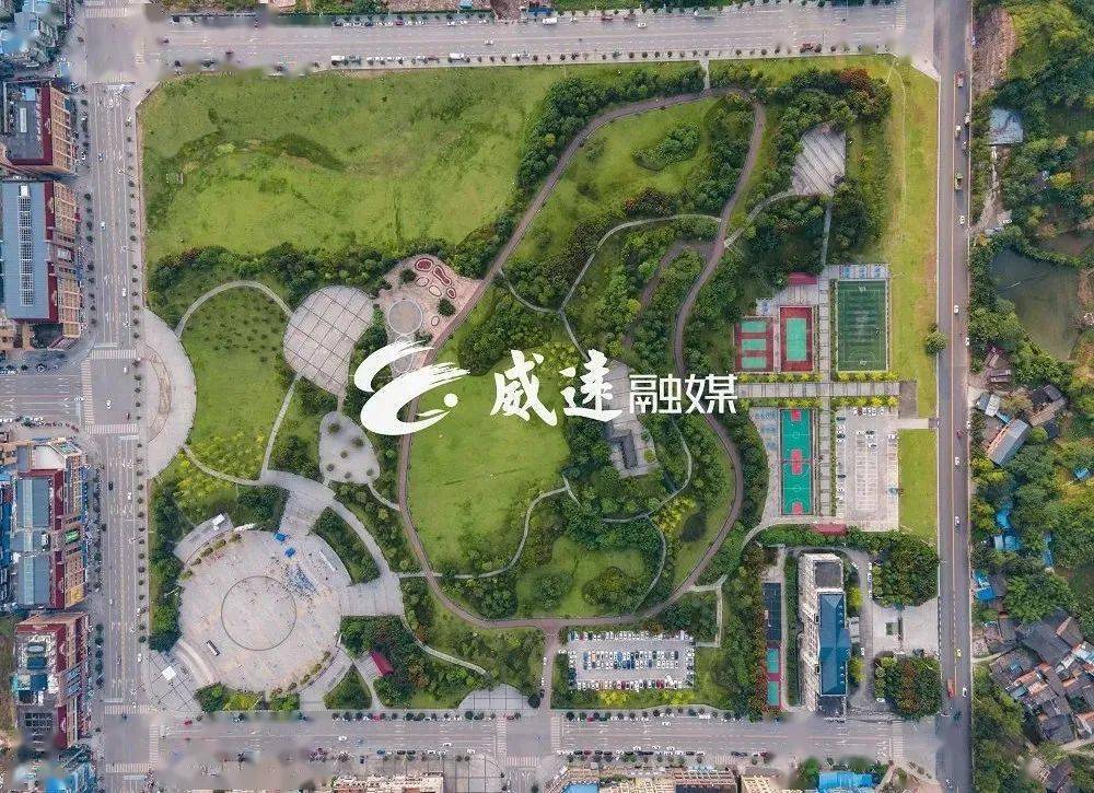 俯瞰婆城公园 刘馨云摄·要健全全民覆盖,普惠共享,城乡一体的基本