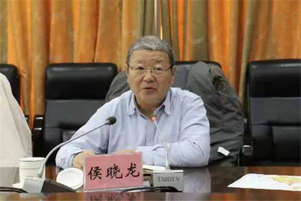 侯晓龙指出,长清山清水秀,人杰地灵,自然资源丰富,在休闲旅游,产业