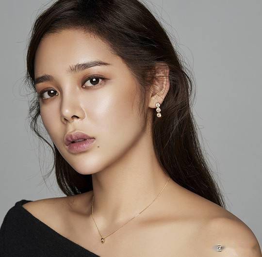 童年女神酒驾出车祸,还曾吸毒引争议_朴诗妍